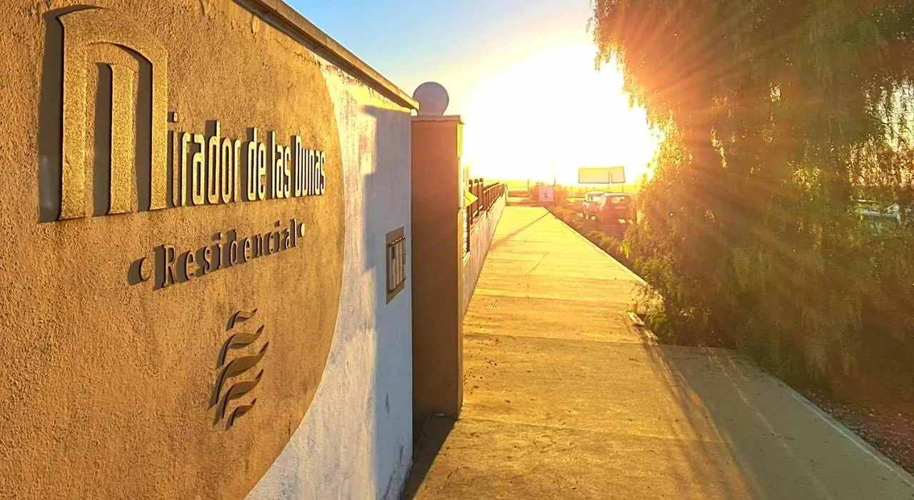 Casa Zalla 110M2, 200M2 Garden, Pool, 1Gb Wi-Fi, Private Parking Corralejo Apartment