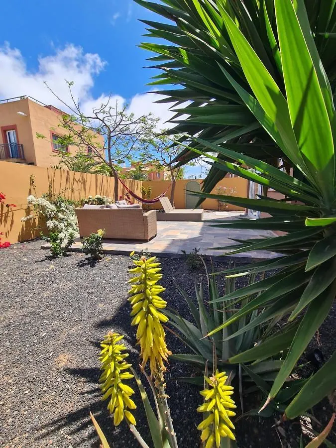 Casa Zalla 110M2, 200M2 Garden, Pool, 1Gb Wi-Fi, Private Parking Corralejo Apartment